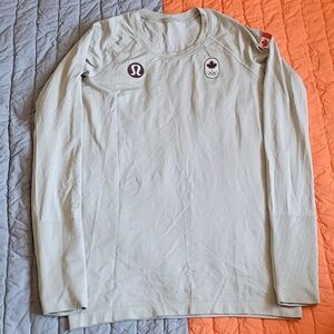 Lululemon Team Canada Swiftly Tech Long Sleeve Shirt, Sz 8